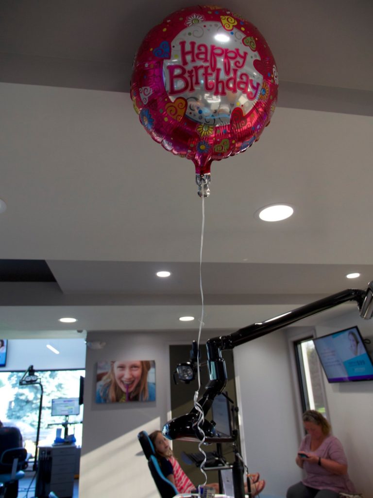 happy birthday balloon